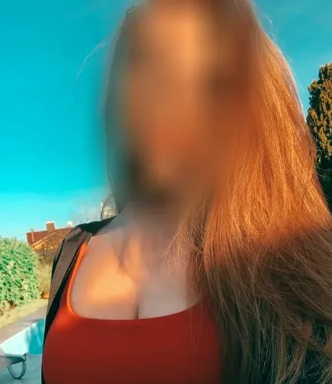 Büsra, 34