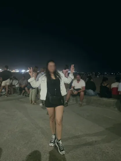 Diana, 37