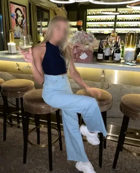 Elif, 34