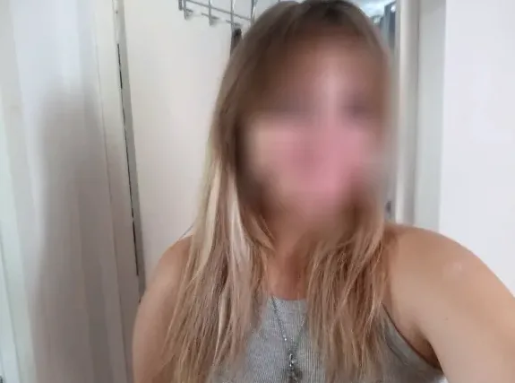 Elisa, 20