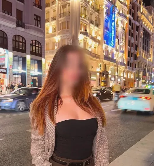 Fiona, 26