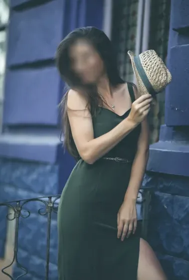 Helena, 31