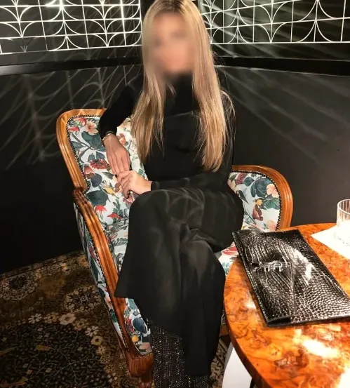 Kim, 24