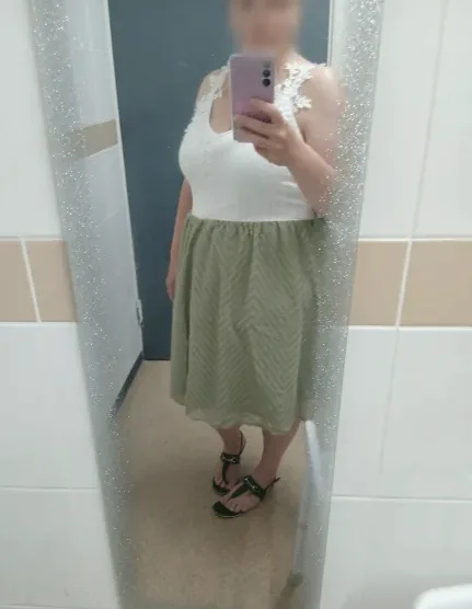 Lilly, 38