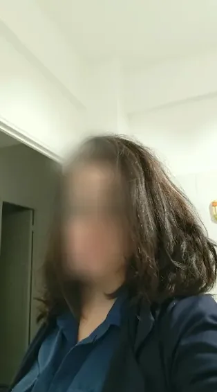 Lilly, 39