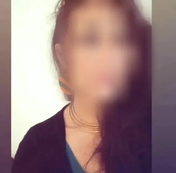 Melanie, 37