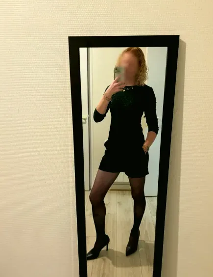 Melina, 25