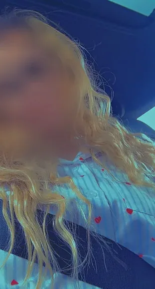 Sarah, 28