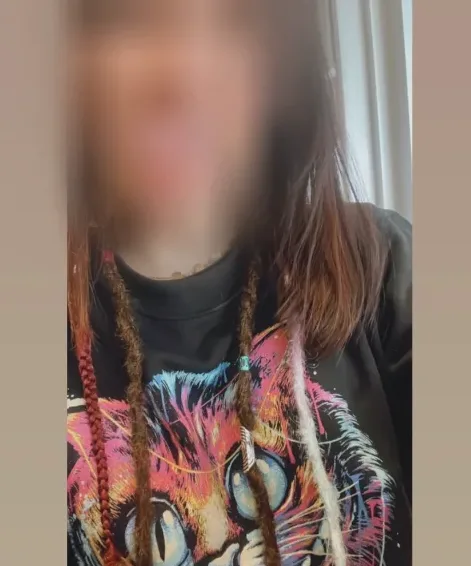 Sarah, 31