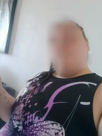 Svenja, 33