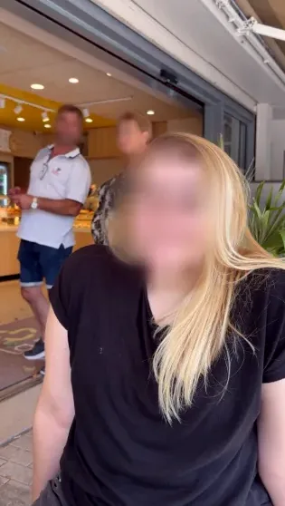 Svenja, 21