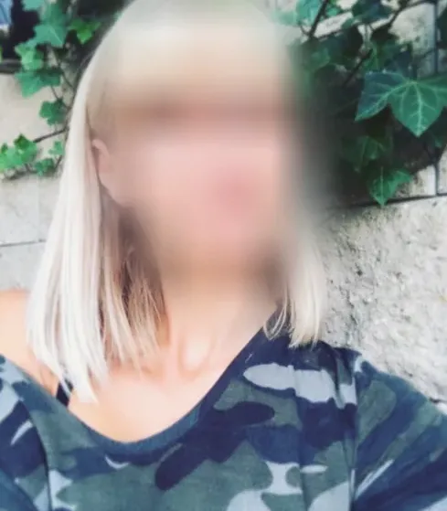 Viktoria, 39