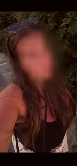 Zeynep, 31